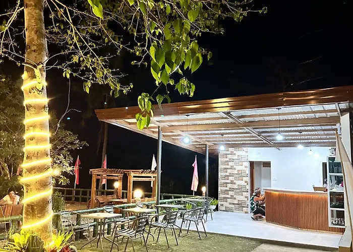 Leah's Crestview Farm Resort